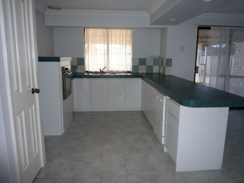 94 Waldron Boulevard, Greenfields WA 6210