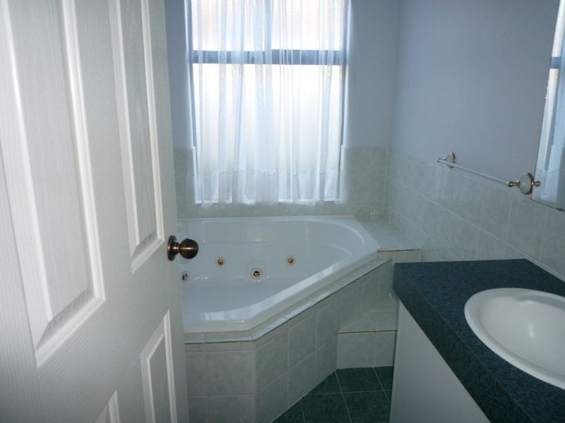 94 Waldron Boulevard, Greenfields WA 6210