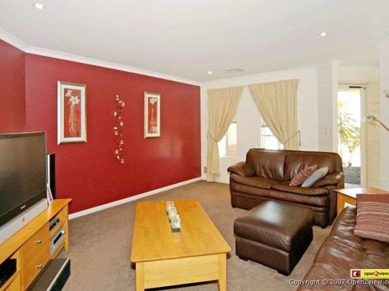 7 Staunton Rise, Halls Head WA 6210