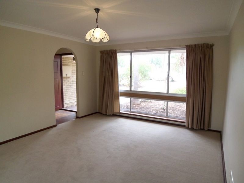 2 Luckhurst Drive, Mandurah WA 6210