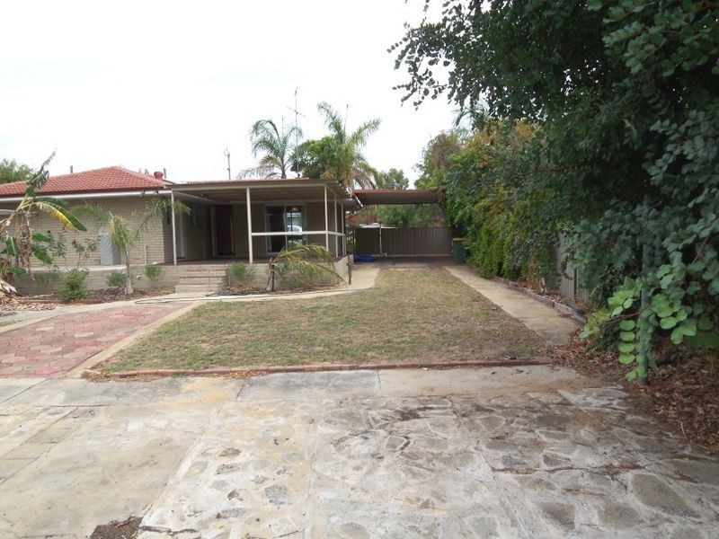 2 Luckhurst Drive, Mandurah WA 6210