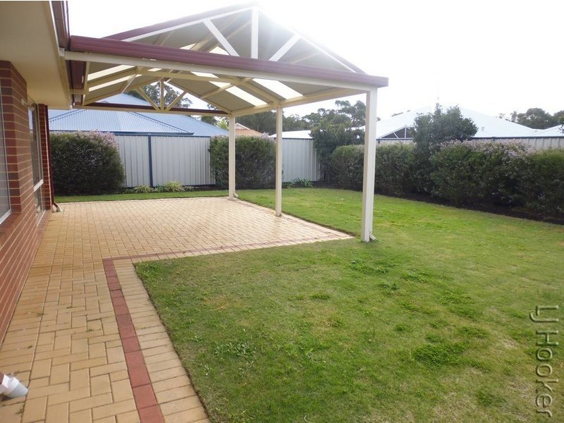39 Bellavista Parade, Meadow Springs WA 6210