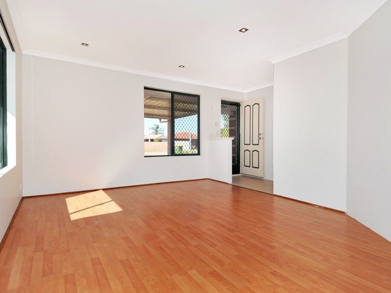 8 Oakover Turn, Greenfields WA 6210