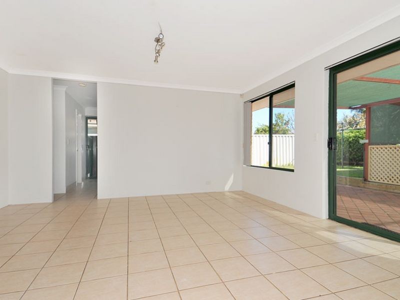 8 Oakover Turn, Greenfields WA 6210