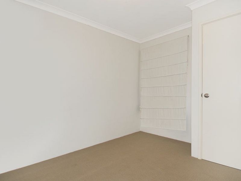 8 Oakover Turn, Greenfields WA 6210