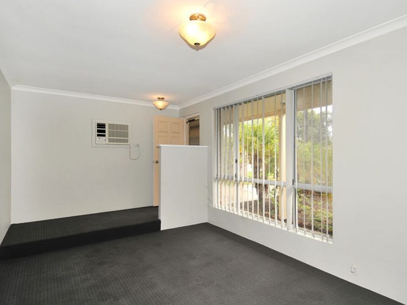 13 Revesby Place, Coodanup WA 6210