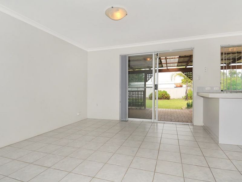13 Revesby Place, Coodanup WA 6210