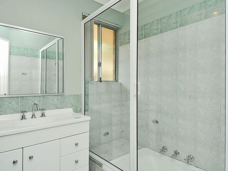 13 Revesby Place, Coodanup WA 6210