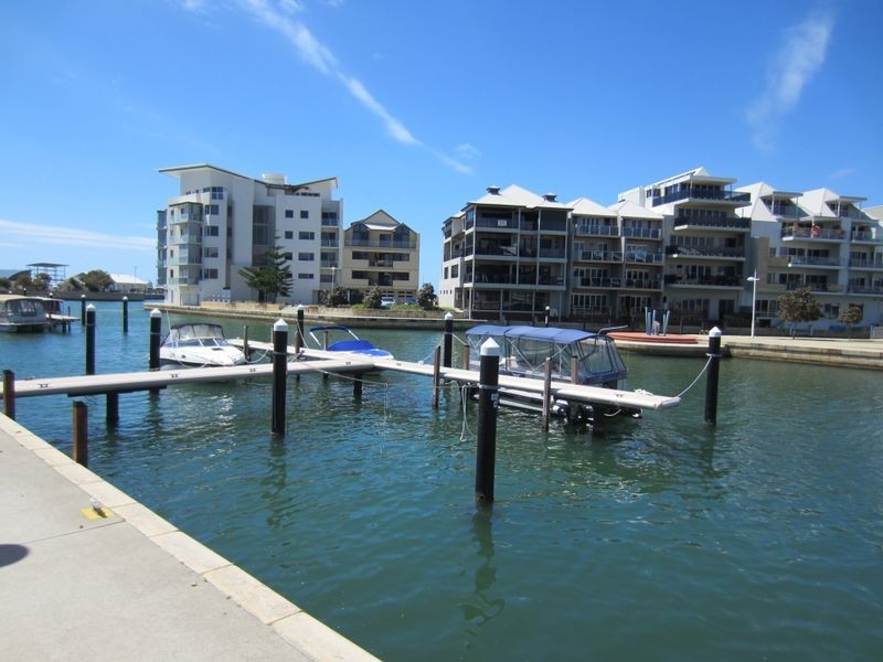 1a 23 Galileo Loop, Mandurah WA 6210
