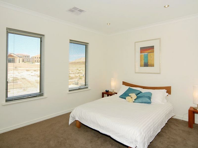 20 Sanctuary Circuit, Dawesville WA 6211