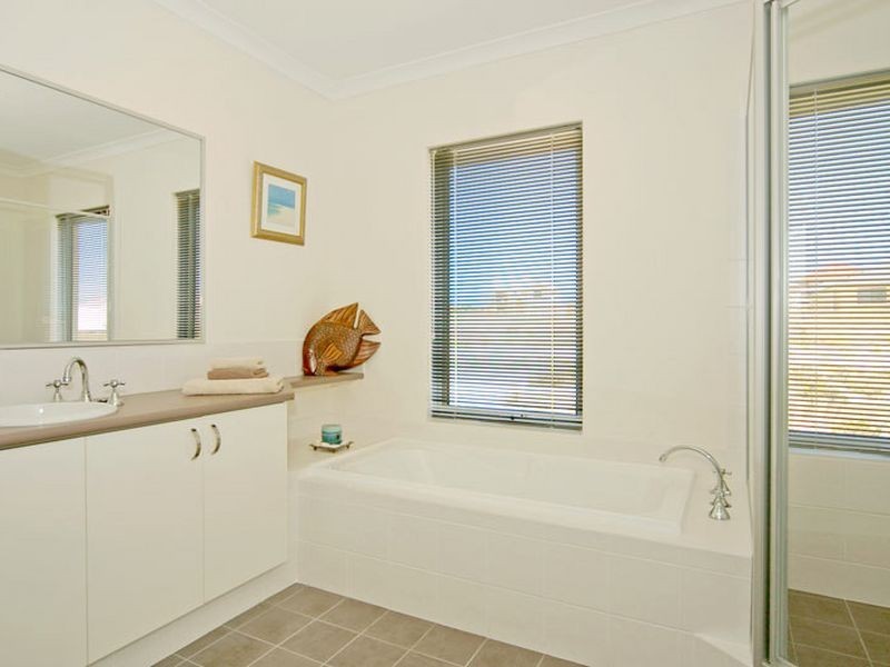 20 Sanctuary Circuit, Dawesville WA 6211
