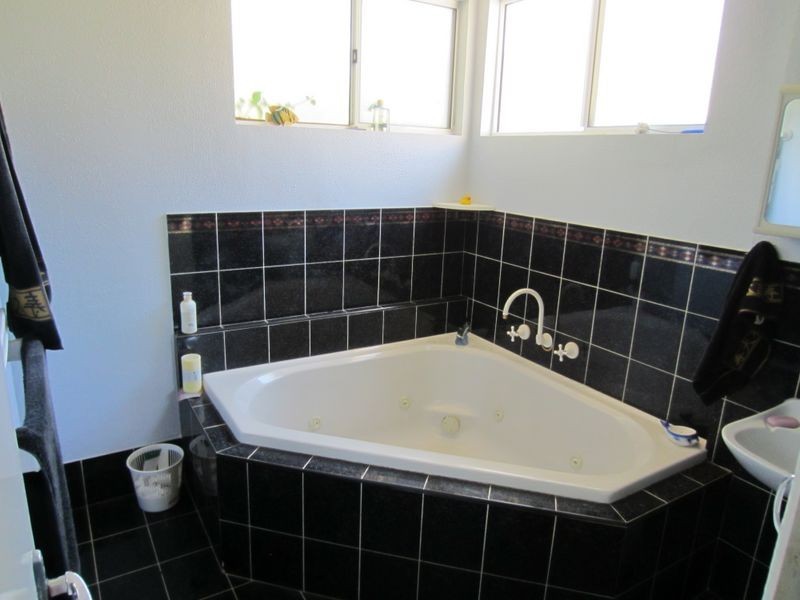 33 Clytie Road, Silver Sands WA 6210
