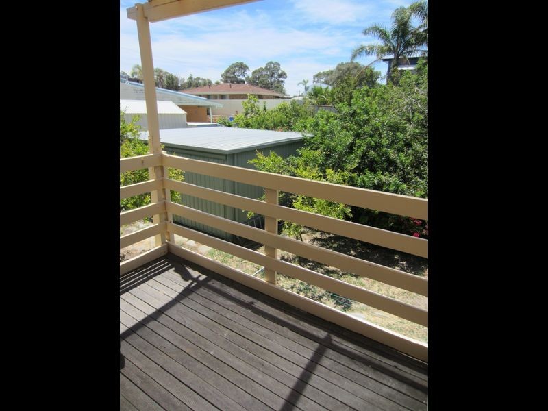 33 Clytie Road, Silver Sands WA 6210