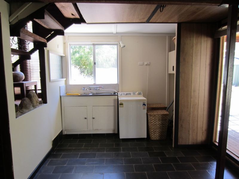 33 Clytie Road, Silver Sands WA 6210