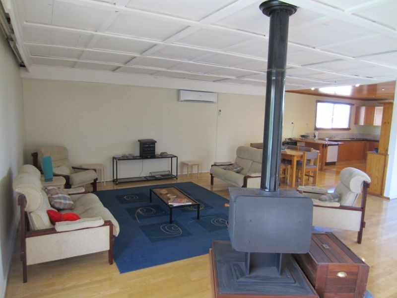 33 Clytie Road, Silver Sands WA 6210