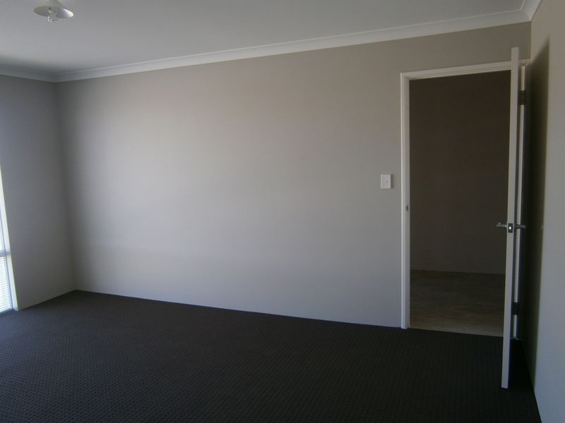 186 Yindana Blvd, Lakelands WA 6180