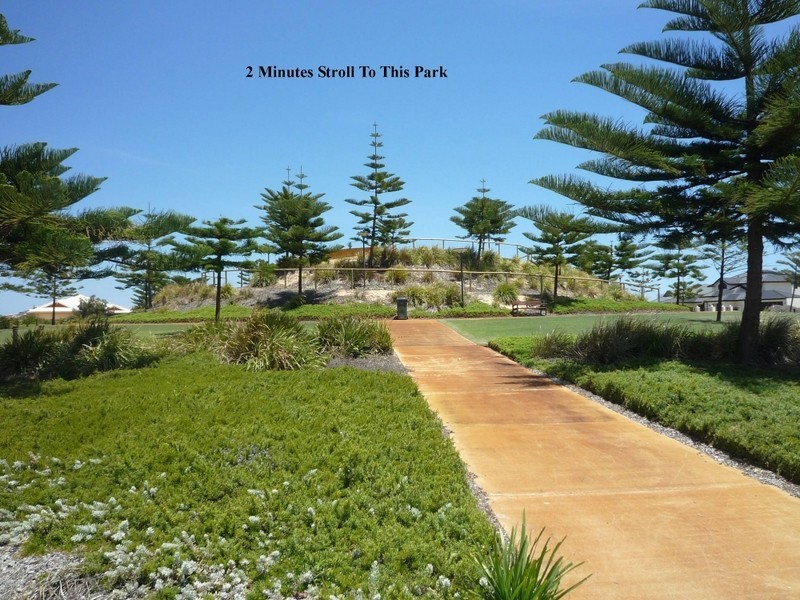 34 Buckingham Drive, Wannanup WA 6210