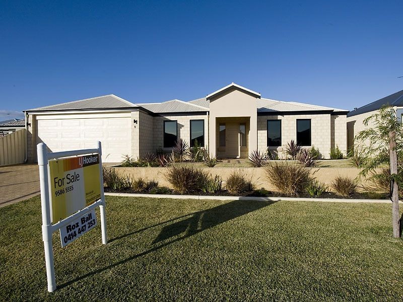 9 Nuchea Vista, Parklands WA 6180