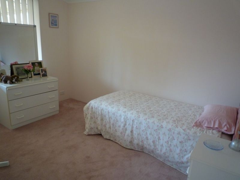 19 Floribunda Avenue, Halls Head WA 6210