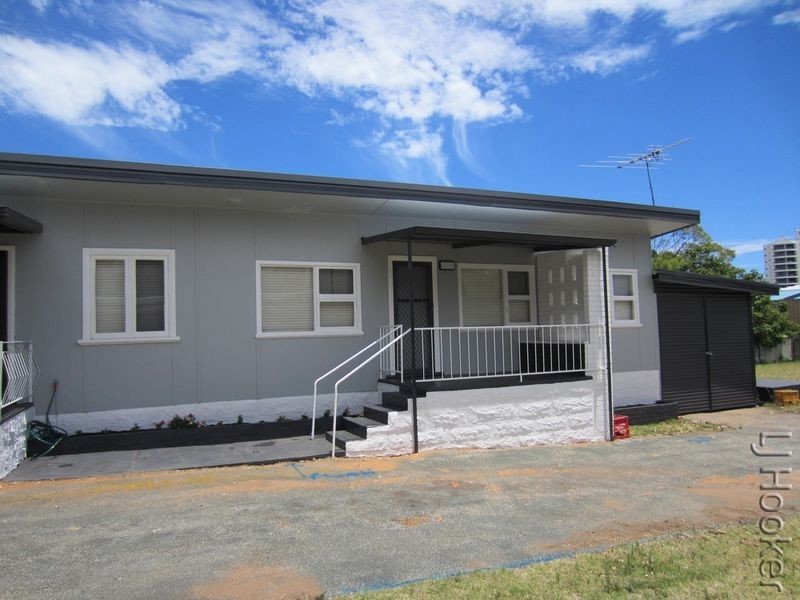 30B Janis Street, Halls Head WA 6210