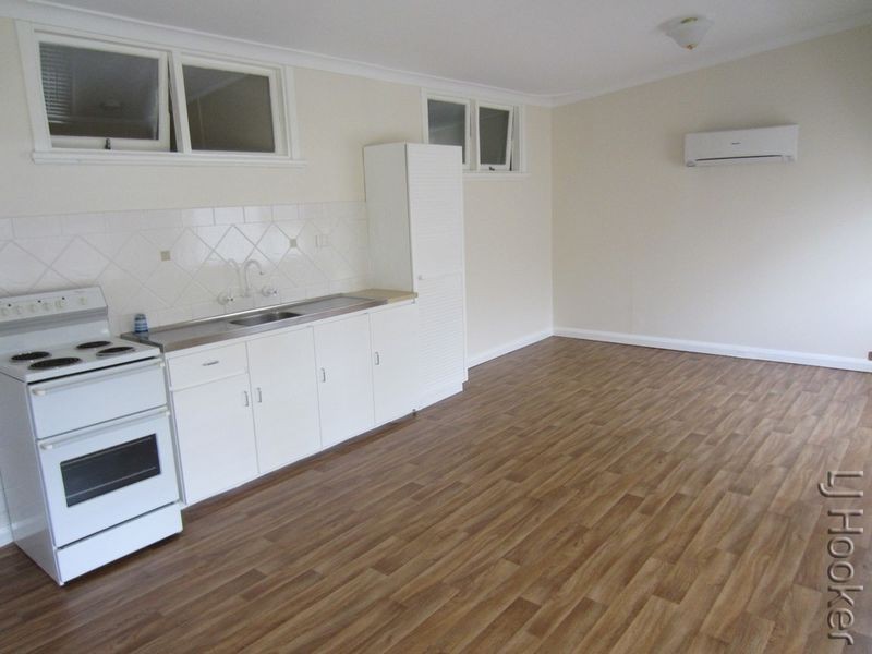 30B Janis Street, Halls Head WA 6210