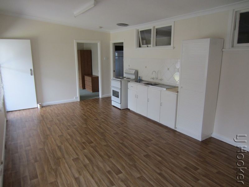 30B Janis Street, Halls Head WA 6210
