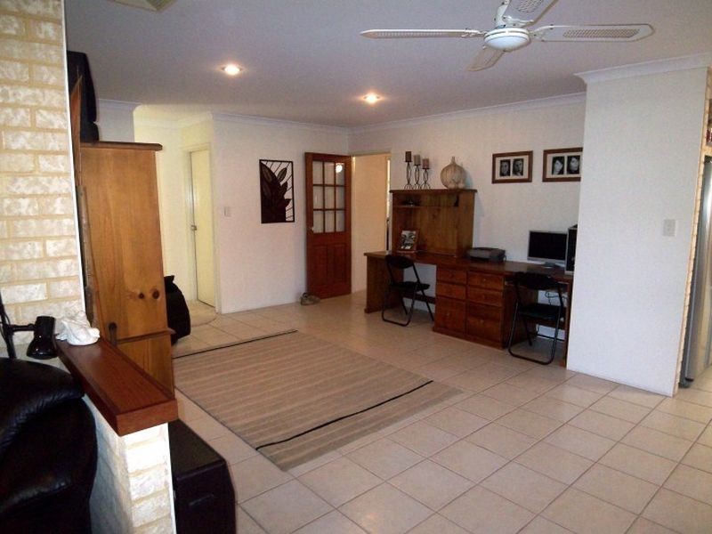 5 Pine Court, Meadow Springs WA 6210