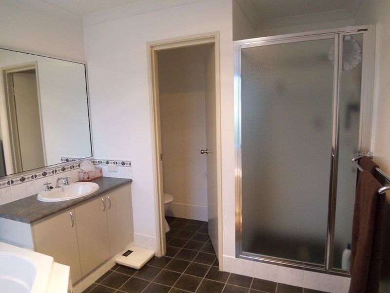 209 Oakmont Avenue, Meadow Springs WA 6210