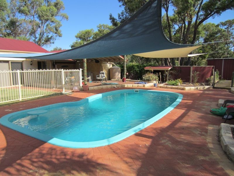 55 Red Road, Parklands WA 6180