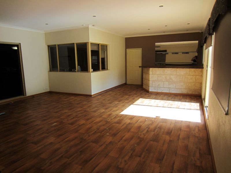 55 Red Road, Parklands WA 6180