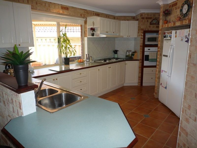 10 Boileau Place, San Remo WA 6210