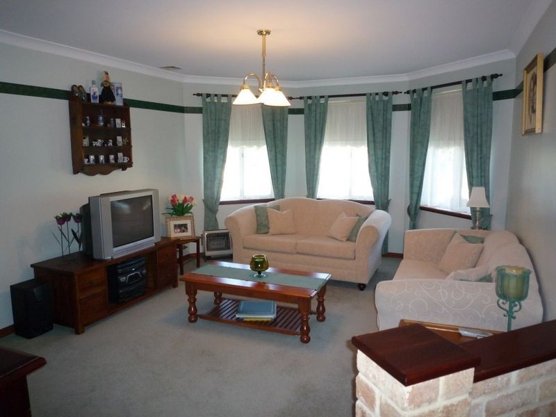 10 Boileau Place, San Remo WA 6210