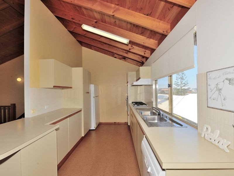 8B Edwards Street, Dawesville WA 6211