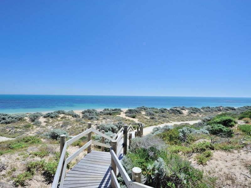8B Edwards Street, Dawesville WA 6211