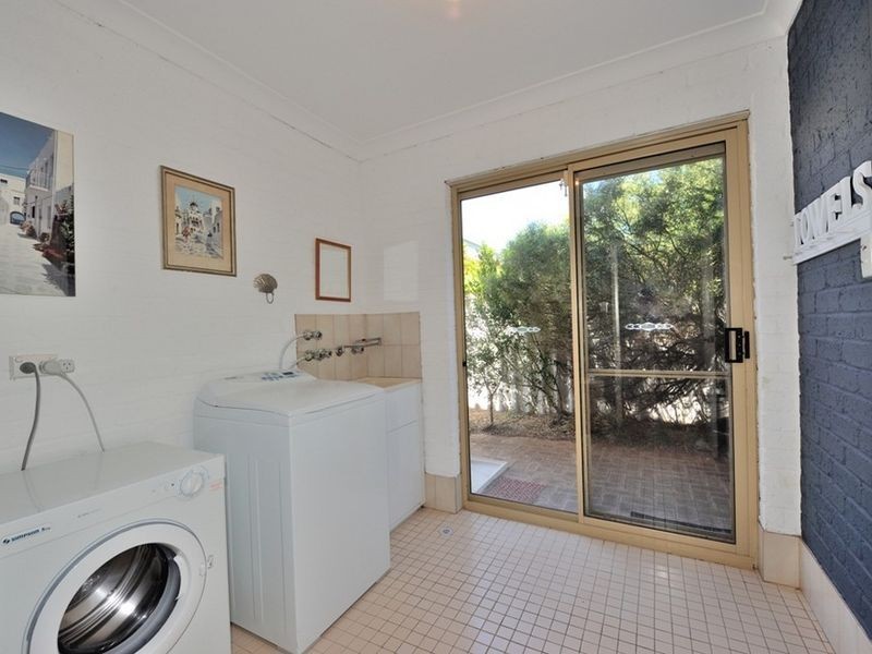 8B Edwards Street, Dawesville WA 6211