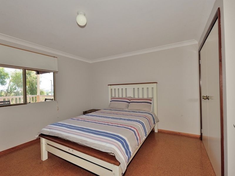 8B Edwards Street, Dawesville WA 6211