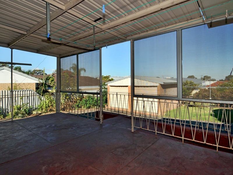 51 Davey Street, Mandurah WA 6210