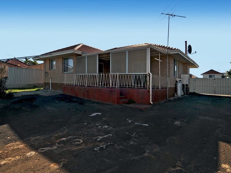 51 Davey Street, Mandurah WA 6210