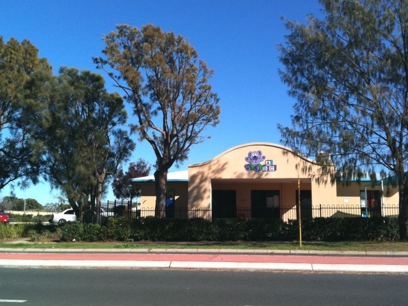 6 Castilloa Court, Halls Head WA 6210