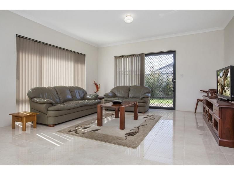 4 Formby Road, Meadow Springs WA 6210