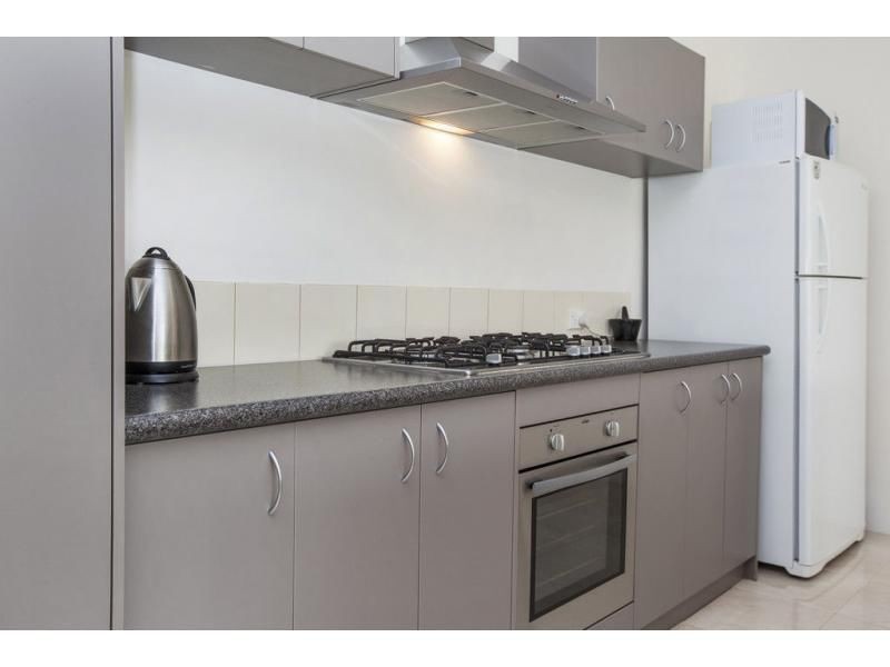 4 Formby Road, Meadow Springs WA 6210