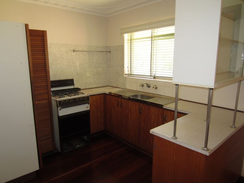 20 Goomarl Street, Dudley Park WA 6210