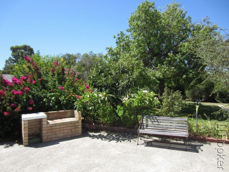 26 Goomarl Street, Dudley Park WA 6210