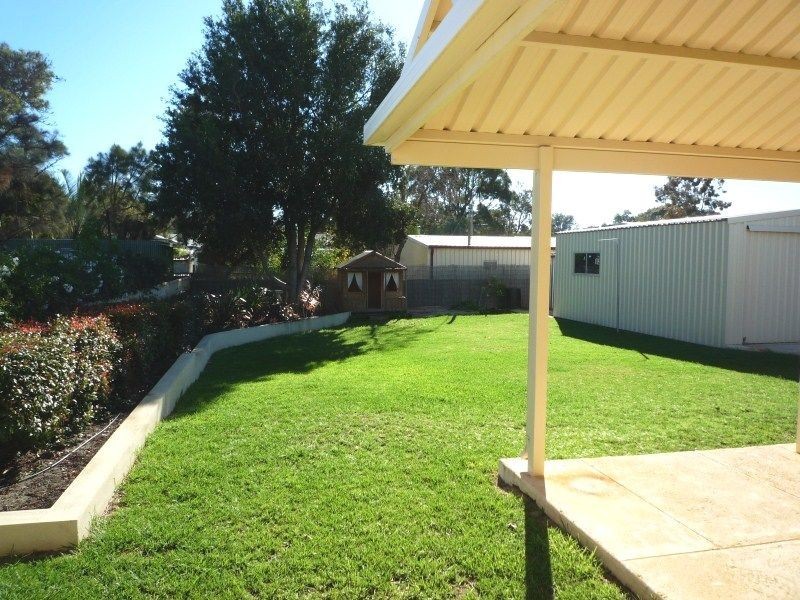 18 Nerine Street, Falcon WA 6210