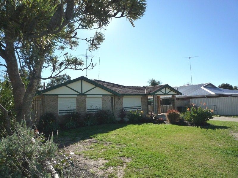 18 Nerine Street, Falcon WA 6210