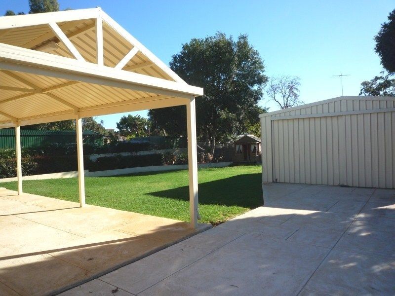 18 Nerine Street, Falcon WA 6210