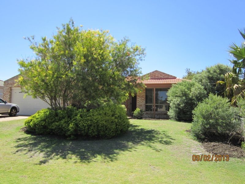 12 Cote D’Azur Gardens, Port Kennedy WA 6172