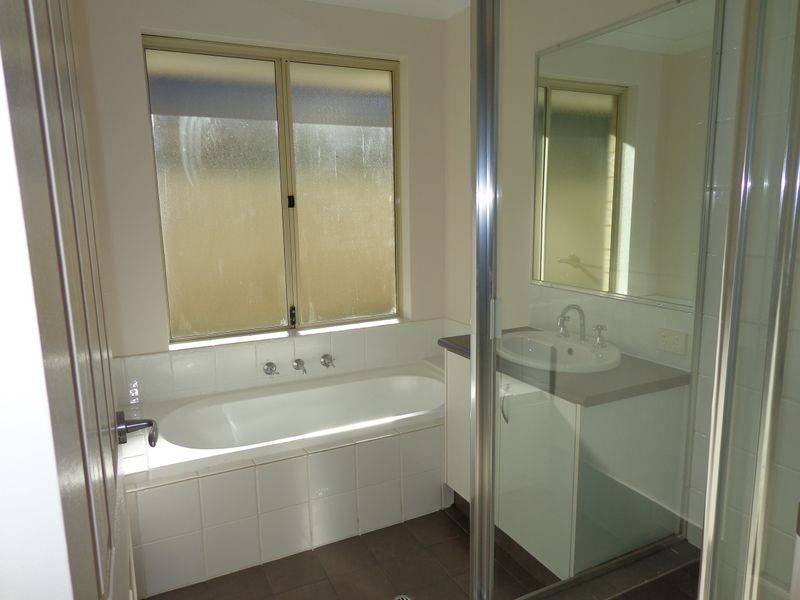 5 Golden Grove, Coodanup WA 6210