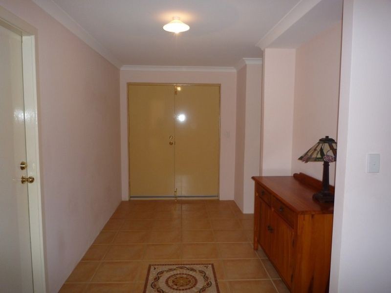 11 Lomatia Ramble, Halls Head WA 6210