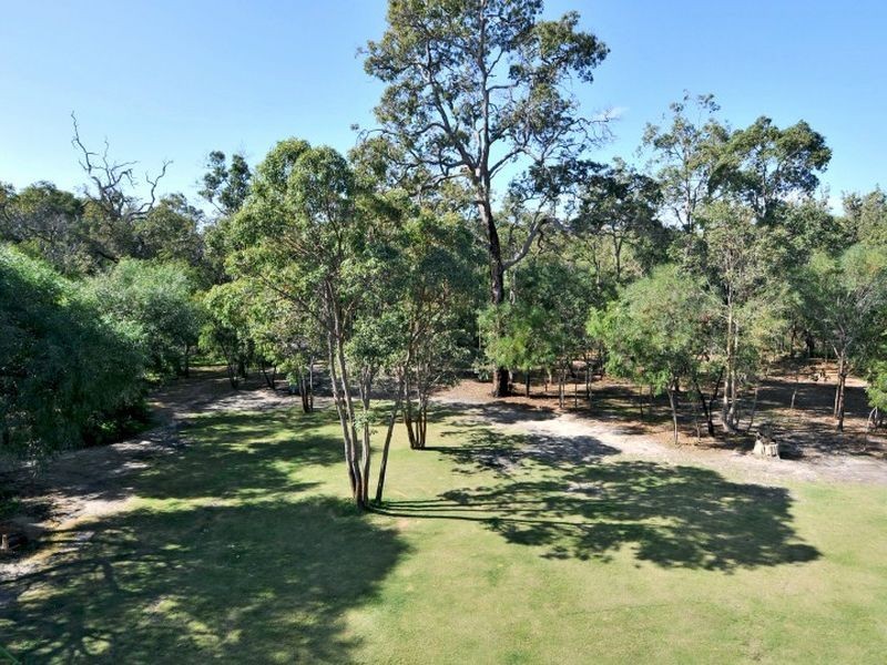 600 Southern Estuary Road, Lake Clifton WA 6215